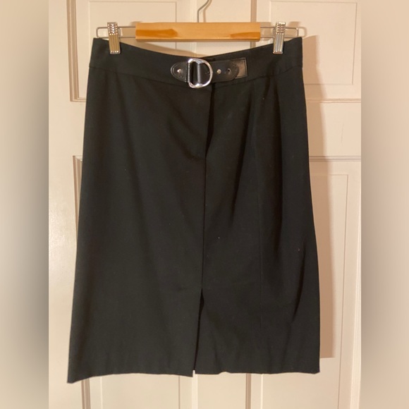Ralph Lauren Dresses & Skirts - Ralph Lauren black pencil skirt, size 4